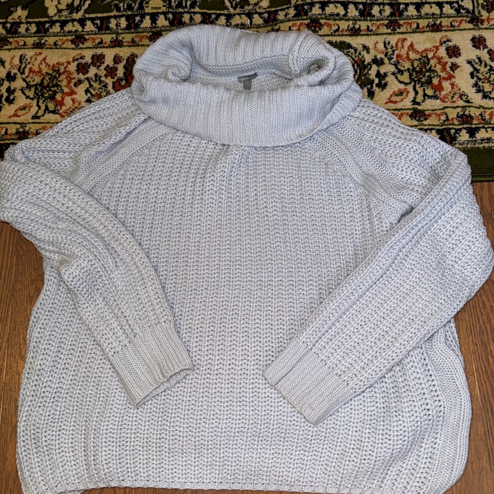 Turtle neck sweater